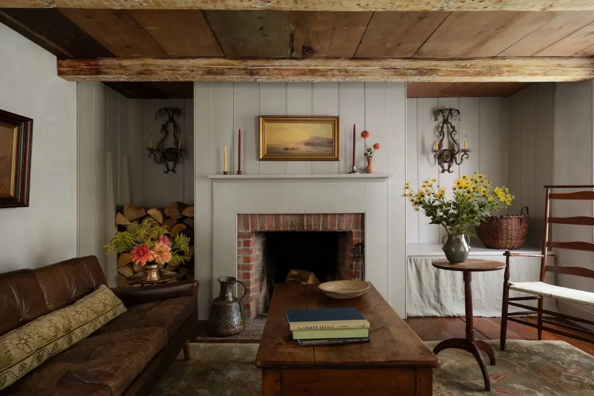 A Restored 18th-Century Farmhouse and a Converted Barn in the Hudson Valley 14 thoughtfully-restored-18th-century-farmhouse-hudson-valley