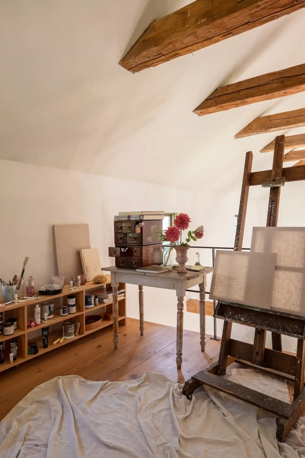 A Restored 18th-Century Farmhouse and a Converted Barn in the Hudson Valley 42 thoughtfully-restored-18th-century-farmhouse-hudson-valley