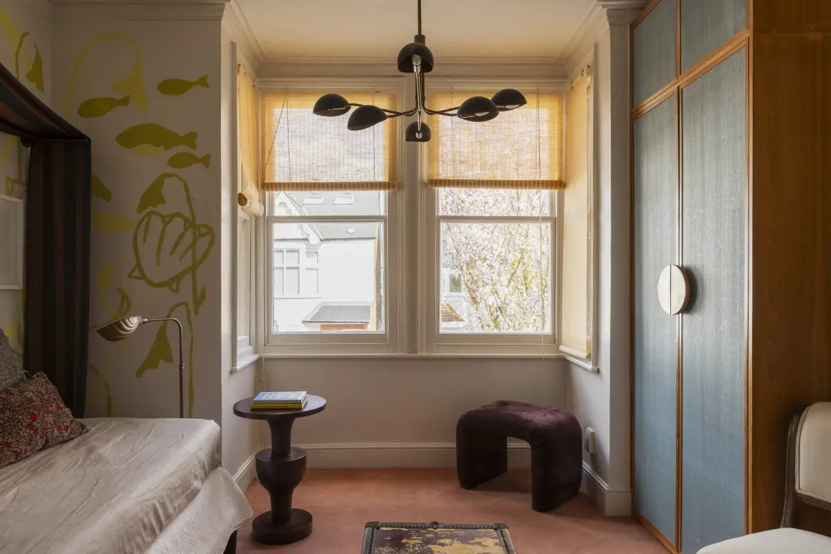 Layered Interiors with Hand-Painted Murals in a London Family Home 20 unique-warm-layered-interiors-edwardian-house-london