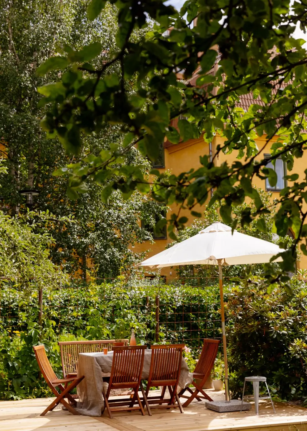 Before & After: A Colorful Update for a Small Basement Apartment 28 colorful-update-small-basement-apartment-stockholm-nordroom