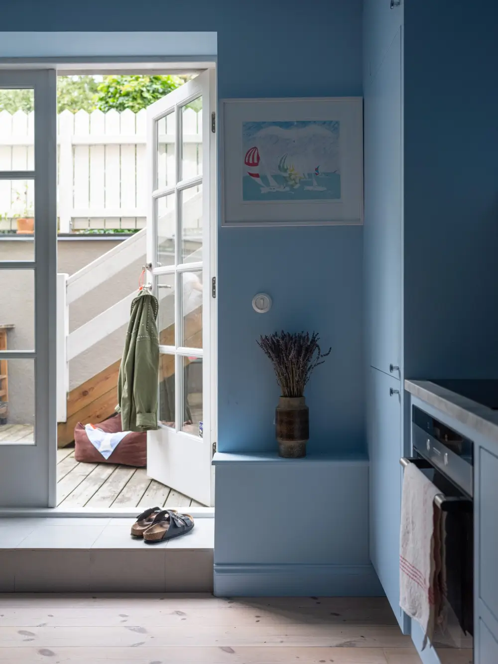 Before & After: A Colorful Update for a Small Basement Apartment 7 colorful-update-small-basement-apartment-stockholm-nordroom