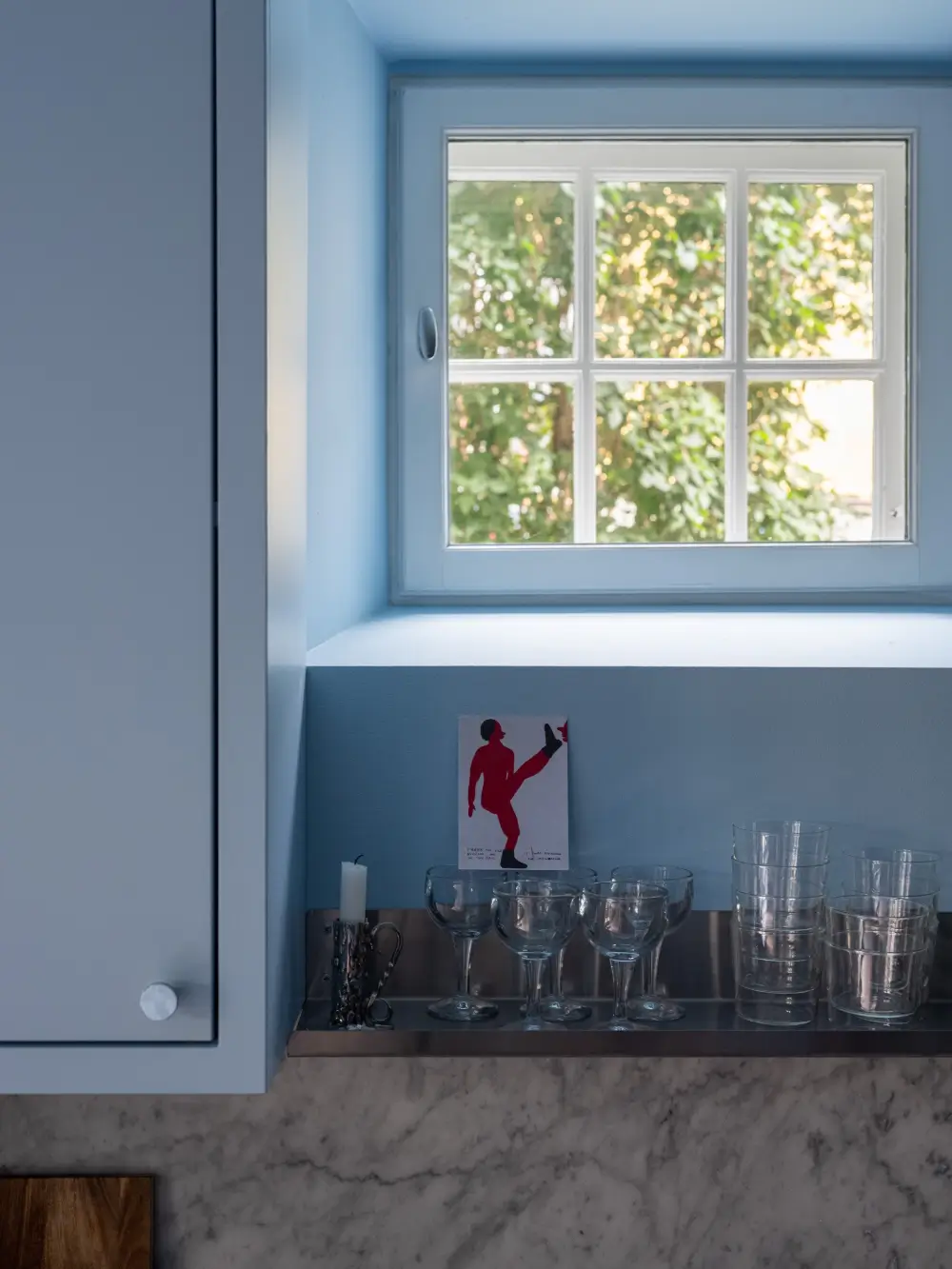 Before & After: A Colorful Update for a Small Basement Apartment 4 colorful-update-small-basement-apartment-stockholm-nordroom