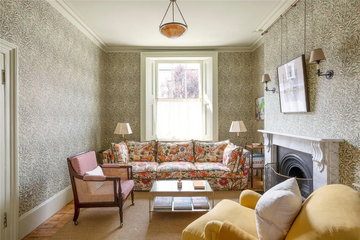 Color and Wallpaper in a Renovated Victorian Family Home in London 2 colorful-victorian-family-home-primrose-hill-london