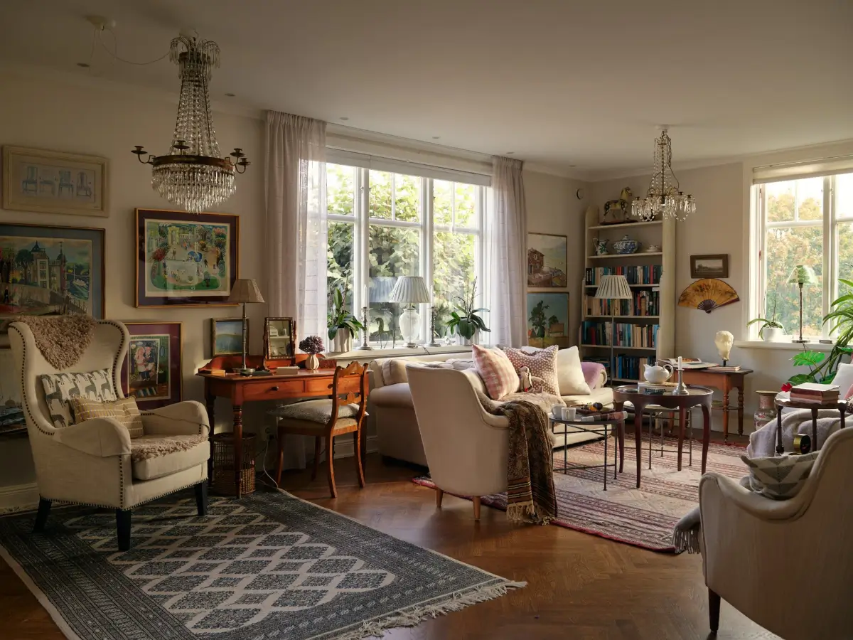 Cozy Interiors with Antiques and Art in an Art Nouveau Stockholm Apartment 5 cozy-apartment-large-windows-art-nouveau-building-gamla-enskede-stockholm-nordroom