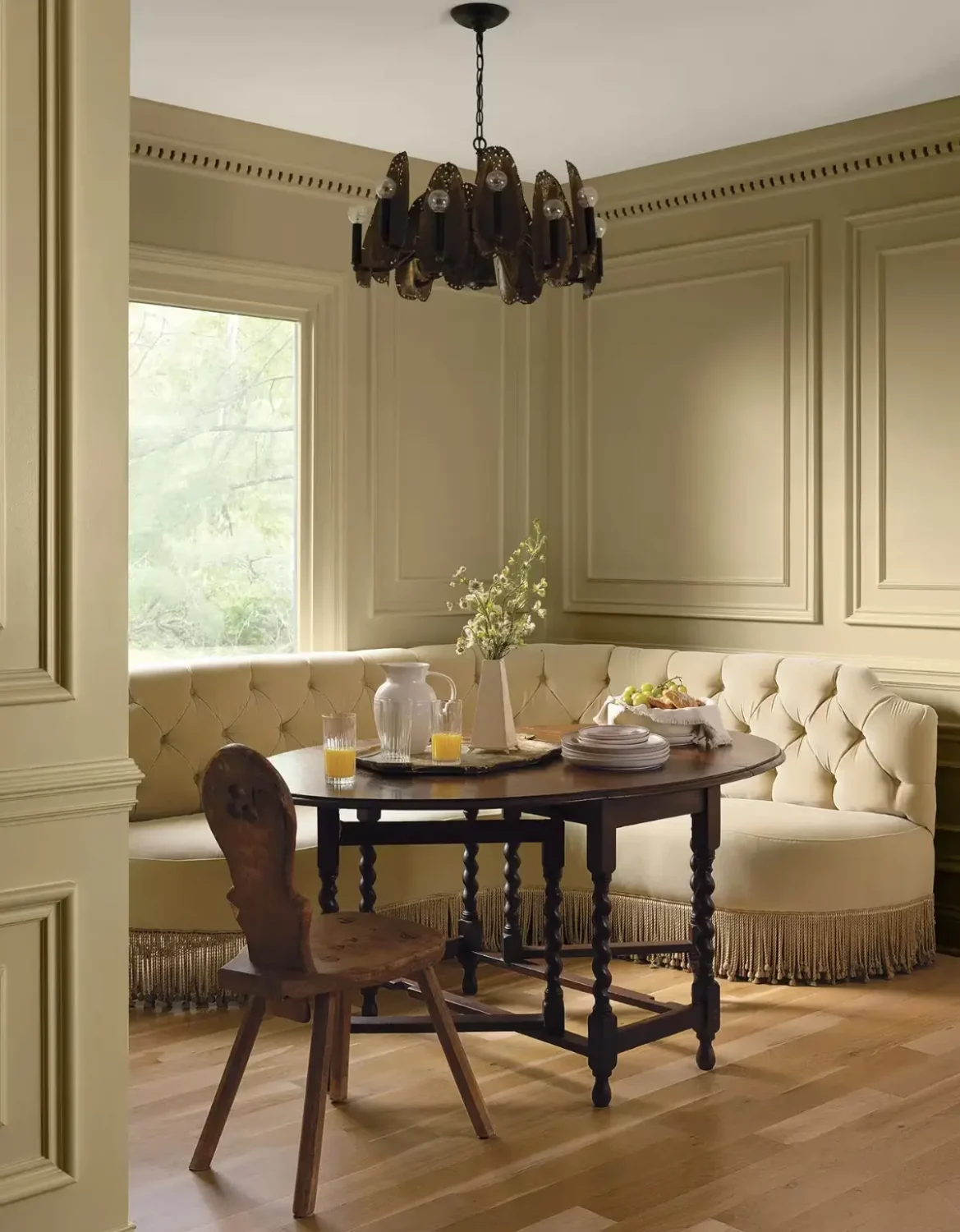 Benjamin Moore's Color of the Year 2027 is Webster Green 11 dining-room-benjamin-moore-2027-color-palette-nordroom