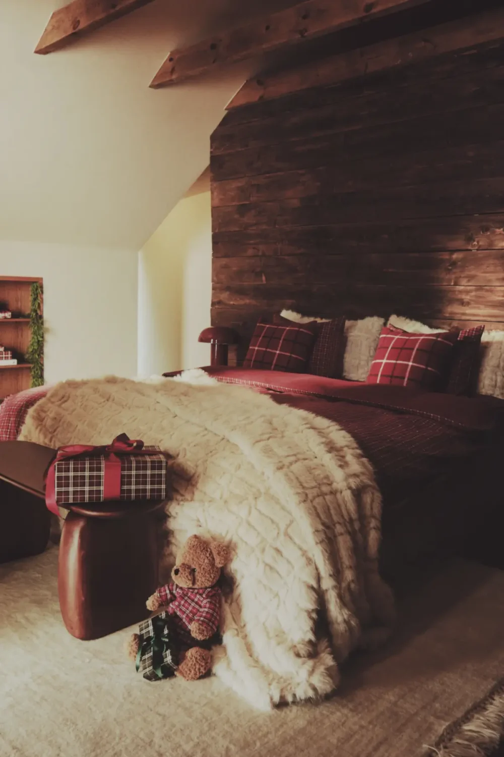 H&M Home Christmas Collection 2026 Brings Mountain Cabin Style To Your Home 6 hm-home-winter-holiday-christmas-collection-2026-nordroom