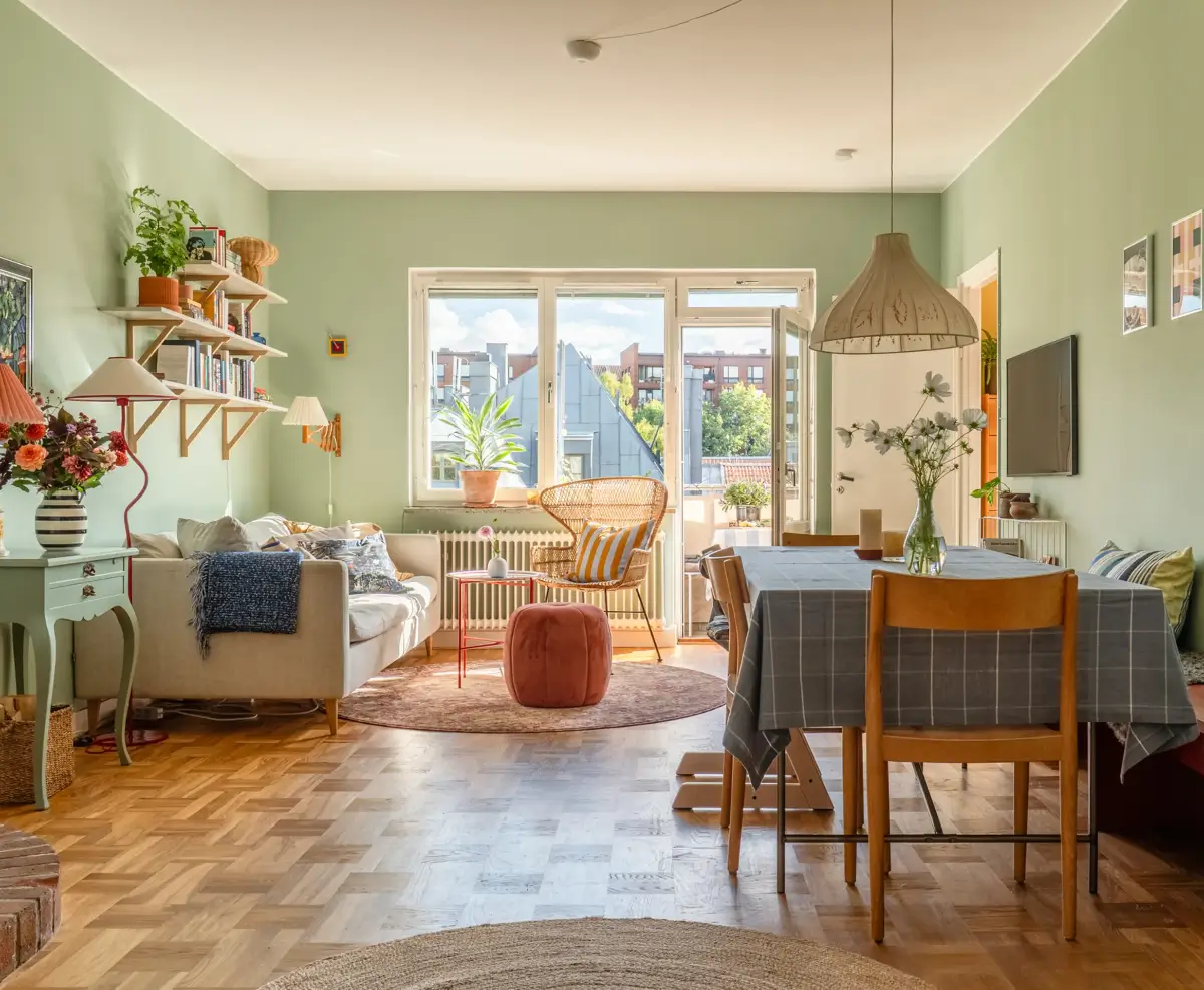 Original Marble and Oak Parquet in a 1940s Stockholm Apartment 1 original-elements-1940s-apartment-stockholm