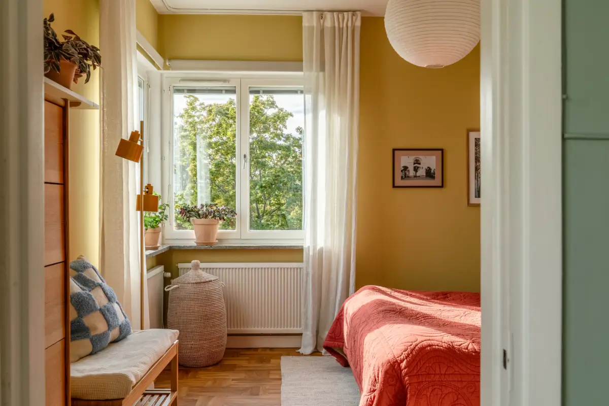 Original Marble and Oak Parquet in a 1940s Stockholm Apartment 24 original-elements-1940s-apartment-stockholm