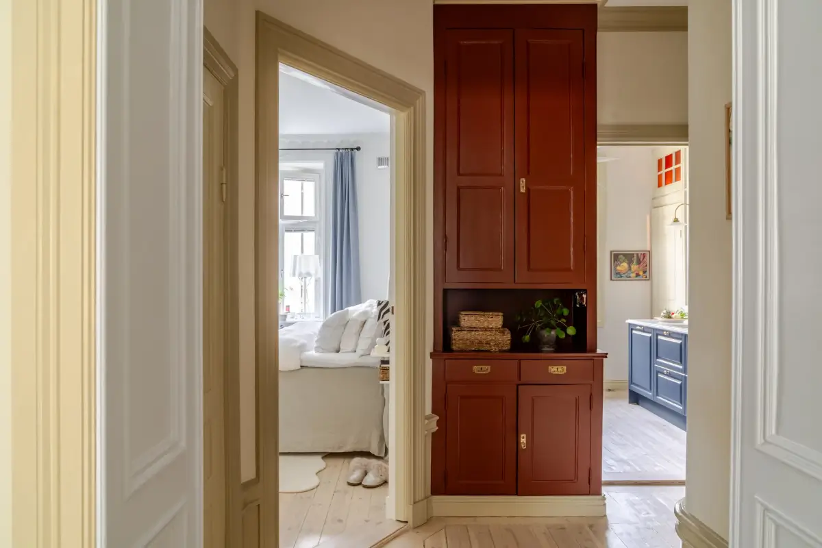 A Serene Palette with Red Pops of Color in an Early 20th-Century Apartment 34 soft-color-palette-red-accents-1912-apartment-stockholm