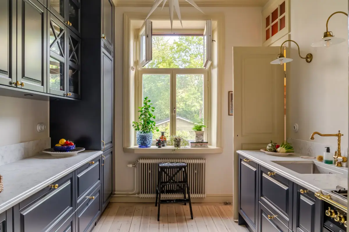 A Serene Palette with Red Pops of Color in an Early 20th-Century Apartment 18 soft-color-palette-red-accents-1912-apartment-stockholm