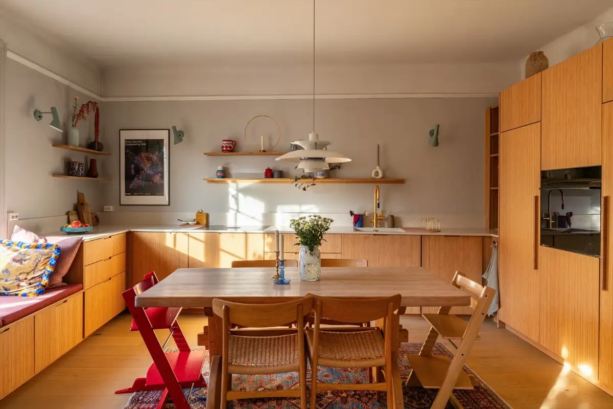 A Modern Loft Conversion and Classic 1920s Elements in an Oslo Apartment 10 unique-duplex-apartment-oslo