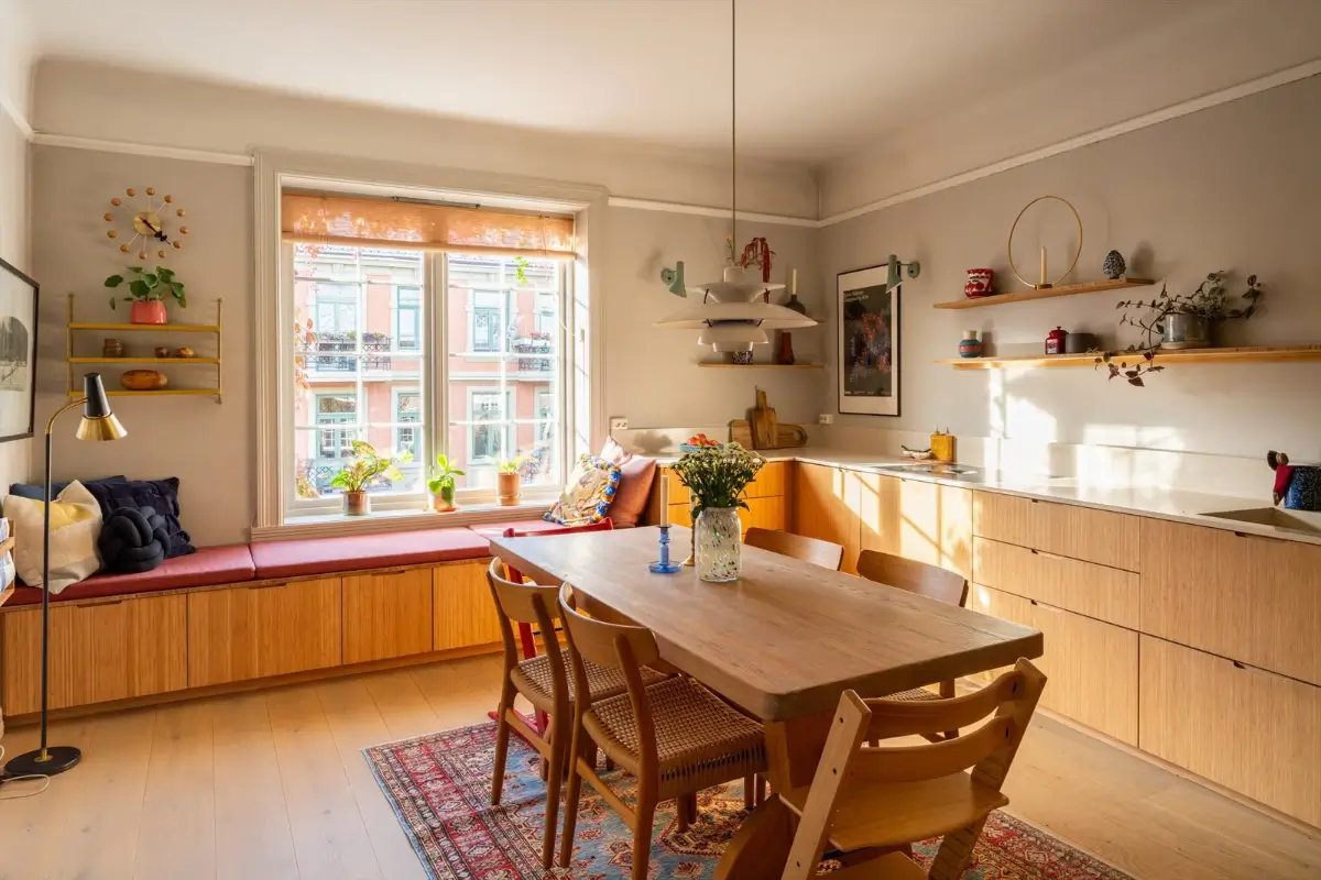 A Modern Loft Conversion and Classic 1920s Elements in an Oslo Apartment 11 unique-duplex-apartment-oslo