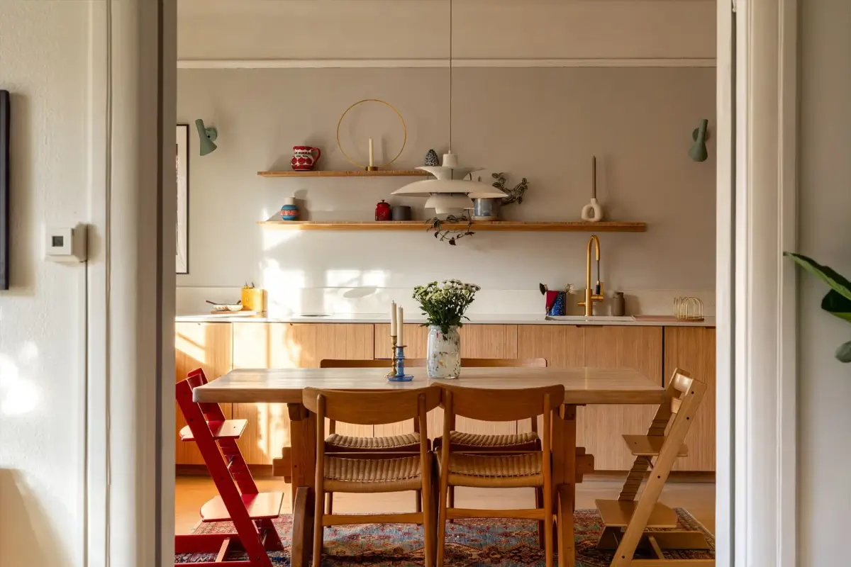 A Modern Loft Conversion and Classic 1920s Elements in an Oslo Apartment 7 unique-duplex-apartment-oslo