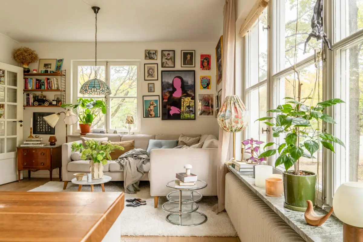 A Light-Filled 1940s Apartment with Vintage Furniture and a Cozy Balcony 17 vintage-decor-1940s-family-apartment-stockholm-nordroom