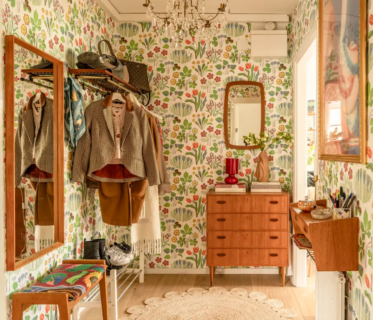 A Light-Filled 1940s Apartment with Vintage Furniture and a Cozy Balcony 38 vintage-decor-1940s-family-apartment-stockholm-nordroom
